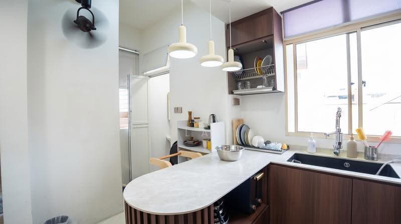 Sims Green, 7 Lorong 27A Geylang, Eunos / Geylang / Paya Lebar, 3 Bedrooms, 1,755 sqft, Apartment For Sale, by Angela Lau, 500284596 - Kitchen - PropertyGuru.com.sg