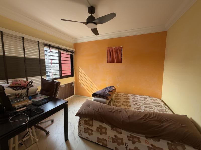 274 Toh Guan Road, 274 Toh Guan Road, Boon Lay / Jurong / Tuas, 3 Bedrooms, 1,087 sqft, HDB Flat For Sale, by Warrick ., 500284601 - Bedroom - PropertyGuru.com.sg