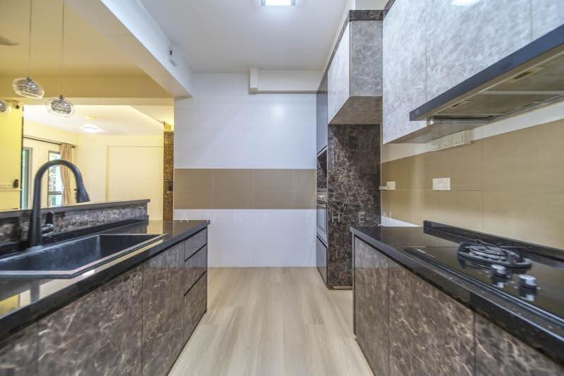 683 Edgedale Plains, 683 Edgedale Plains, Hougang / Punggol / Sengkang, 3 Bedrooms, 1,001 sqft, HDB Flat For Sale, by Danny Shen, 500284608 - Kitchen - PropertyGuru.com.sg