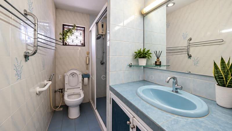 MacPherson Garden Estate, Jalan Gembira, Macpherson / Potong Pasir, 3 Bedrooms, 2,000 sqft, Terraced House For Sale, by Francis Loh, 500284609 - Bathroom - PropertyGuru.com.sg