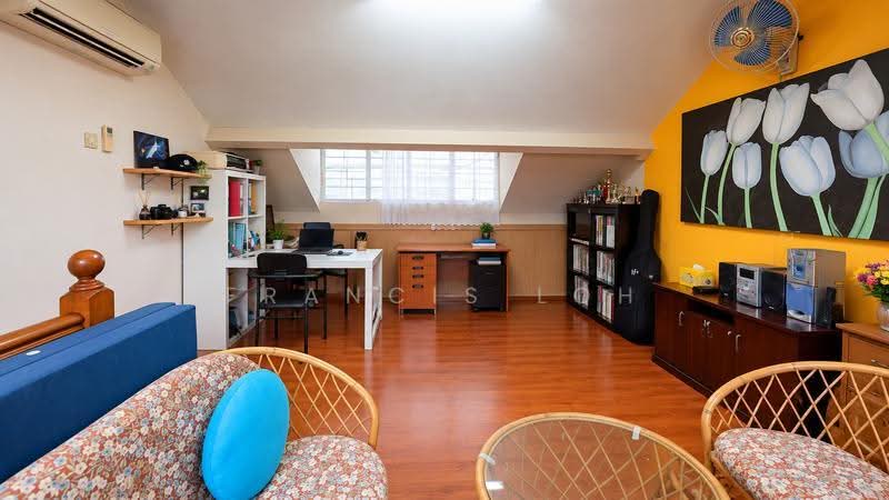 MacPherson Garden Estate, Jalan Gembira, Macpherson / Potong Pasir, 3 Bedrooms, 2,000 sqft, Terraced House For Sale, by Francis Loh, 500284609 - Study - PropertyGuru.com.sg