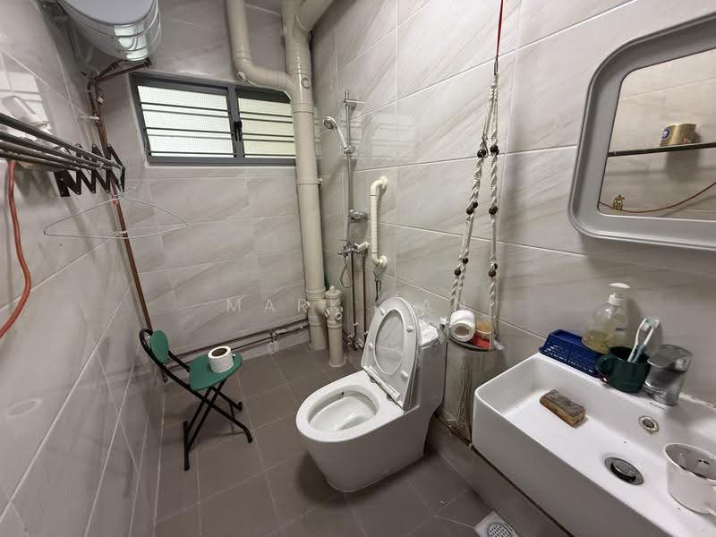 3 Toh Yi Drive, 3 Toh Yi Drive, Clementi Park / Upper Bukit Timah, 4 Bedrooms, 1,571 sqft, HDB Flat For Sale, by Mark Tan, 500284610 - Bathroom - PropertyGuru.com.sg