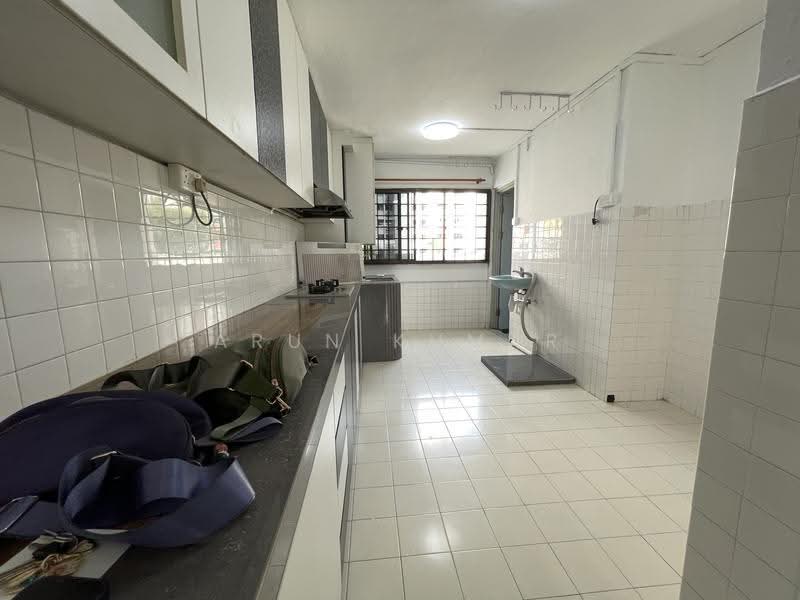 722 Yishun Street 71, 722 Yishun Street 71, Sembawang / Yishun, Room Rental, 200 sqft, HDB Flat For Rent, by Arun Kumar, 500284625 - Kitchen - PropertyGuru.com.sg
