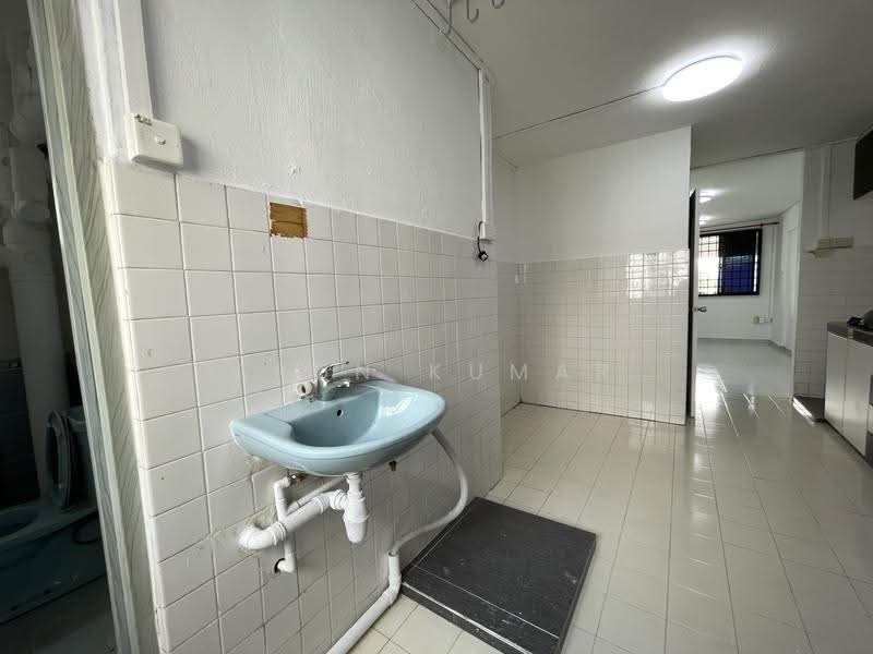 722 Yishun Street 71, 722 Yishun Street 71, Sembawang / Yishun, Room Rental, 200 sqft, HDB Flat For Rent, by Arun Kumar, 500284625 - Bathroom - PropertyGuru.com.sg