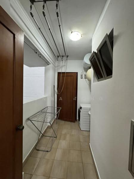 Parc Vista, 456 Corporation Road, Boon Lay / Jurong / Tuas, 2 Bedrooms, 1,055 sqft, Condominium For Sale, by Jenna Tong, 500284629 - Yard area - PropertyGuru.com.sg