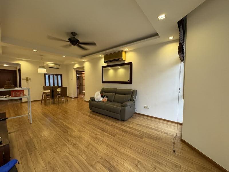 Parc Vista, 456 Corporation Road, Boon Lay / Jurong / Tuas, 2 Bedrooms, 1,055 sqft, Condominium For Sale, by Jenna Tong, 500284629 - Living Room - PropertyGuru.com.sg
