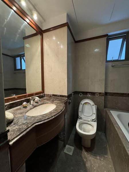 Parc Vista, 456 Corporation Road, Boon Lay / Jurong / Tuas, 2 Bedrooms, 1,055 sqft, Condominium For Sale, by Jenna Tong, 500284629 - Master Bathroom - PropertyGuru.com.sg