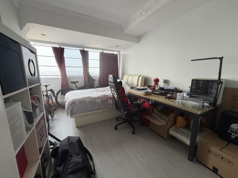 401 Pandan Gardens, 401 Pandan Gardens, Boon Lay / Jurong / Tuas, 3 Bedrooms, 1,259 sqft, HDB Flat For Rent, by Lynn Loh, 500284639 - Bedroom - PropertyGuru.com.sg