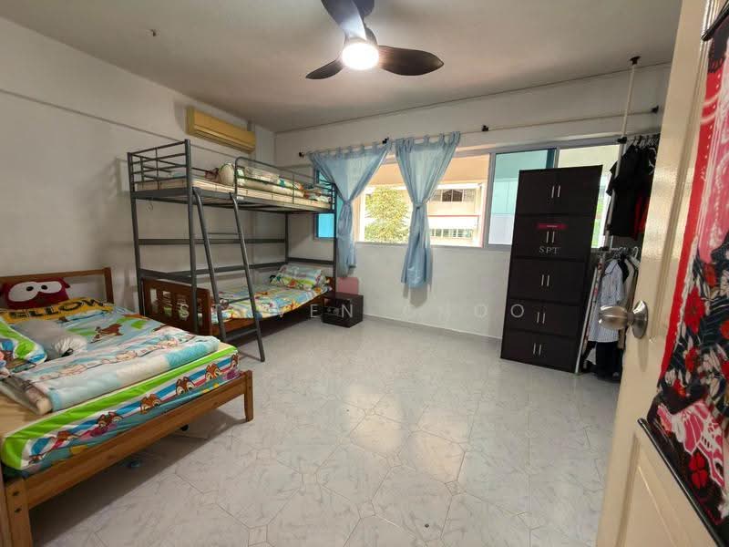 549 Jurong West Street 42, 549 Jurong West Street 42, Boon Lay / Jurong / Tuas, 4 Bedrooms, 1,593 sqft, HDB Flat For Sale, by Steven Choo, 500284650 - Bedroom - PropertyGuru.com.sg