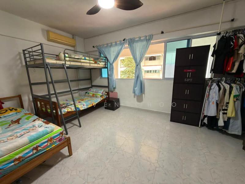 549 Jurong West Street 42, 549 Jurong West Street 42, Boon Lay / Jurong / Tuas, 4 Bedrooms, 1,593 sqft, HDB Flat For Sale, by Steven Choo, 500284650 - Bedroom - PropertyGuru.com.sg