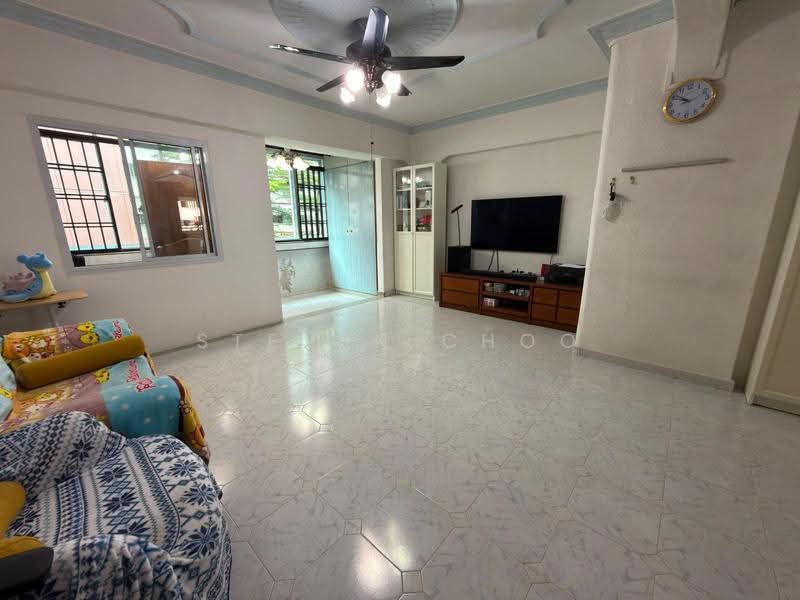 549 Jurong West Street 42, 549 Jurong West Street 42, Boon Lay / Jurong / Tuas, 4 Bedrooms, 1,593 sqft, HDB Flat For Sale, by Steven Choo, 500284650 - Living Room - PropertyGuru.com.sg