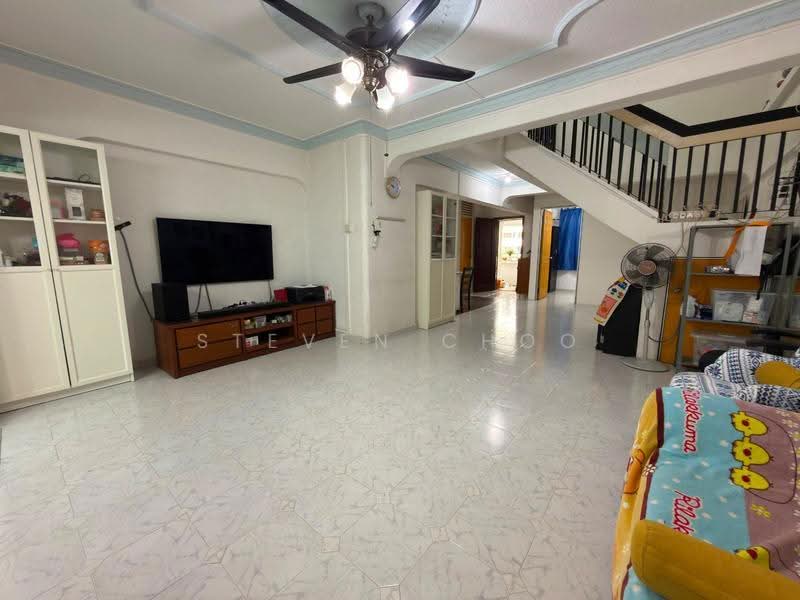 549 Jurong West Street 42, 549 Jurong West Street 42, Boon Lay / Jurong / Tuas, 4 Bedrooms, 1,593 sqft, HDB Flat For Sale, by Steven Choo, 500284650 - Living Room - PropertyGuru.com.sg