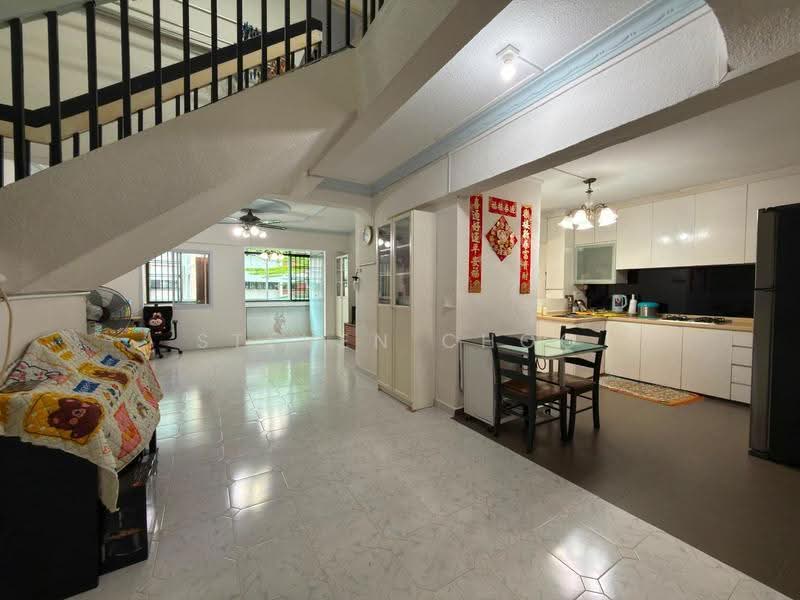 549 Jurong West Street 42, 549 Jurong West Street 42, Boon Lay / Jurong / Tuas, 4 Bedrooms, 1,593 sqft, HDB Flat For Sale, by Steven Choo, 500284650 - Living Room - PropertyGuru.com.sg