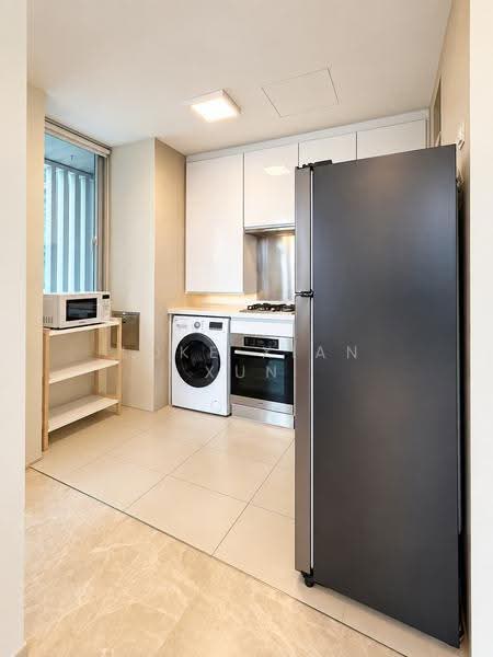 The Vermont On Cairnhill, 12B Cairnhill Rise, Orchard / River Valley, 1 Bedroom, 527 sqft, Apartment For Sale, by Loke Xian Xun, 500284651 - Kitchen - PropertyGuru.com.sg