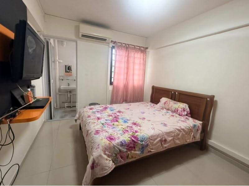 180 Ang Mo Kio Avenue 5, 180 180, Ang Mo Kio / Bishan / Thomson, 2 Bedrooms, 731 sqft, HDB Flat For Sale, by Lee Kiat Chin, 500284657 - PropertyGuru.com.sg
