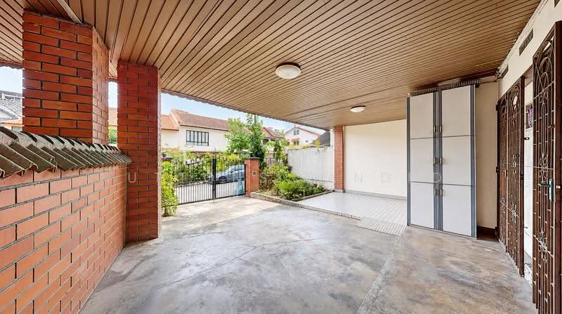 Affordable Park-Facing 6-Bedroom Terrace @ Jalan Kayu, Seletar / Yio Chu Kang, 6 Bedrooms, 2,460 sqft, Terraced House For Sale, by WILLI CHING, 500284658 - Exterior - PropertyGuru.com.sg