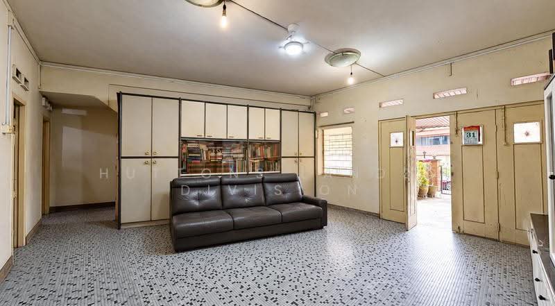 Affordable Park-Facing 6-Bedroom Terrace @ Jalan Kayu, Seletar / Yio Chu Kang, 6 Bedrooms, 2,460 sqft, Terraced House For Sale, by WILLI CHING, 500284658 - Living Room - PropertyGuru.com.sg