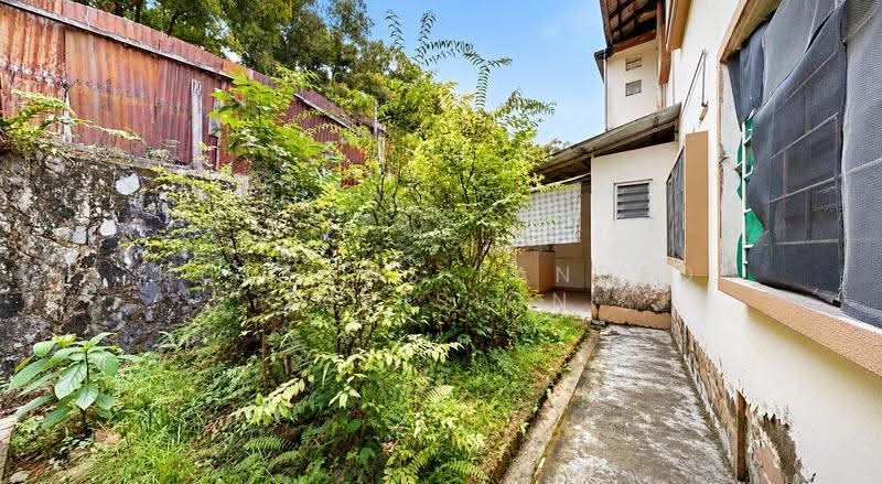 Affordable Park-Facing 6-Bedroom Terrace @ Jalan Kayu, Seletar / Yio Chu Kang, 6 Bedrooms, 2,460 sqft, Terraced House For Sale, by WILLI CHING, 500284658 - Exterior - PropertyGuru.com.sg