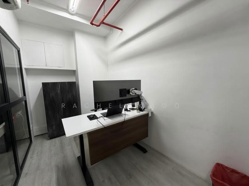 Tradehub 21, 18 Boon Lay Way, Boon Lay / Jurong / Tuas, 7,471 sqft, Light Industrial (B1) For Sale, by Rachel Khoo, 500284661 - Study - CommercialGuru.com.sg