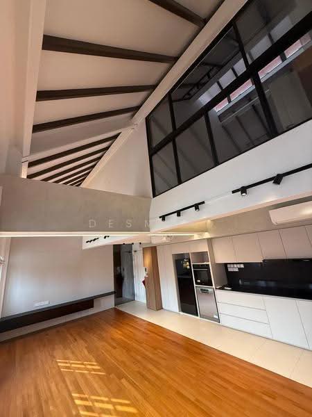 Empire Lofts, 43 Mosque Street, Boat Quay / Raffles Place / Marina, 2 Bedrooms, 1,430 sqft, Condominium For Rent, by Desmond Yeo, 500284663 - Living Room - PropertyGuru.com.sg