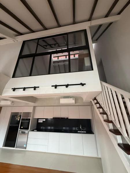 Empire Lofts, 43 Mosque Street, Boat Quay / Raffles Place / Marina, 2 Bedrooms, 1,430 sqft, Condominium For Rent, by Desmond Yeo, 500284663 - Kitchen - PropertyGuru.com.sg