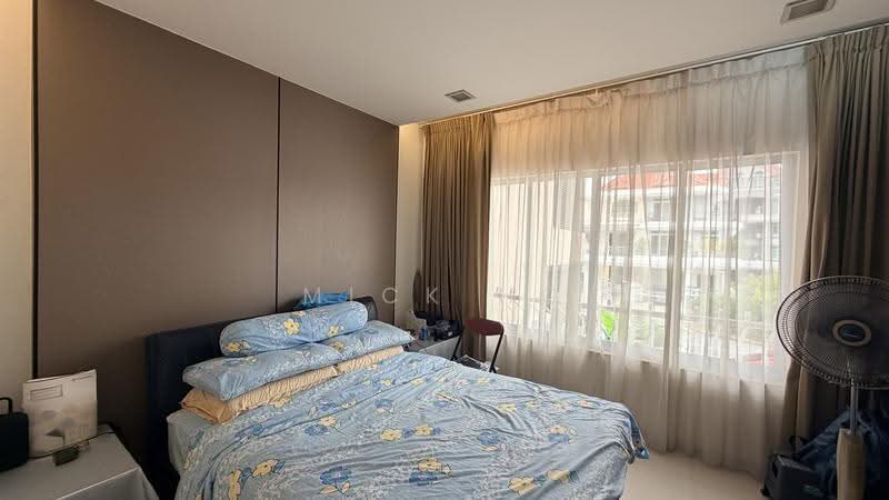 Serangoon Large Terrace for Sale below the 5M mark 546, Hougang / Punggol / Sengkang, 4 Bedrooms, 2,500 sqft, Terraced House For Sale, by Mick Ho, 500284665 - Bedroom - PropertyGuru.com.sg