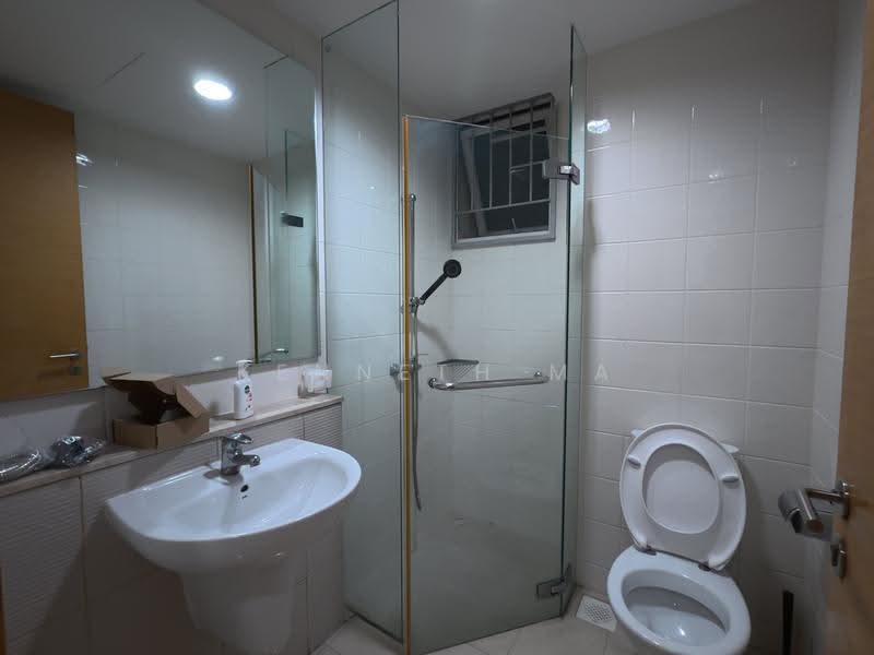 Edelweiss Park Condo, 90 Flora Road, Changi Airport / Changi Village, Room Rental, 120 sqft, Condominium For Rent, by Kenneth Ma, 500284666 - Bathroom - PropertyGuru.com.sg