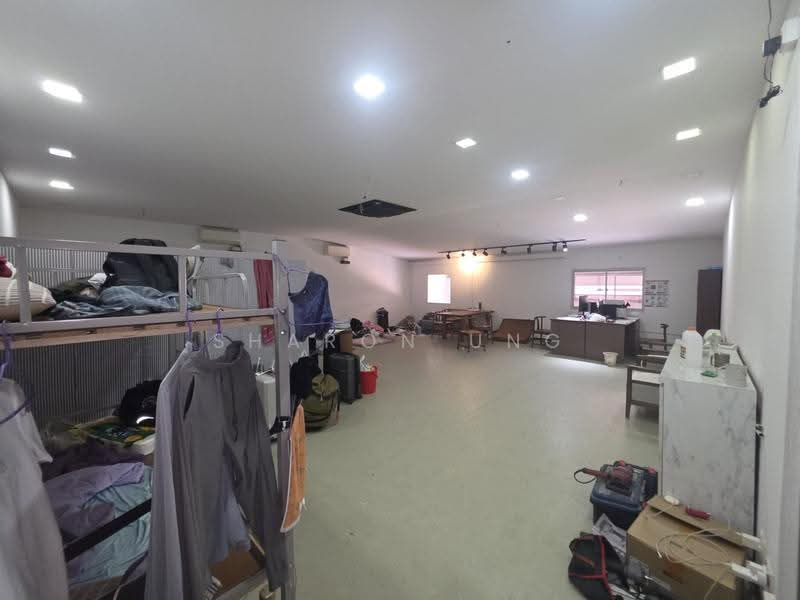 Woodlands E-Terrace, 101 Woodlands Industrial Park E5, Admiralty / Woodlands, 828 sqft, Factory / Workshop (B2) For Rent, by Sharon Ung, 500284667 - Interior - CommercialGuru.com.sg
