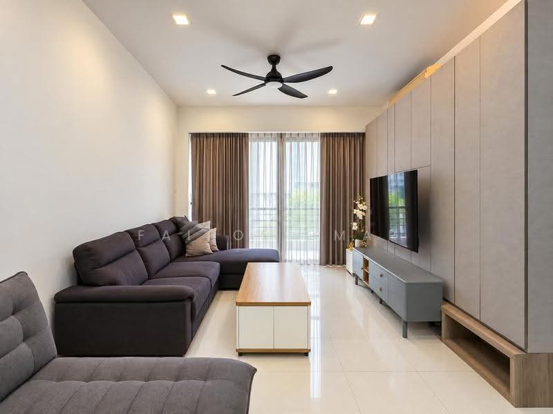 Poshgrove East, 333 East Coast Road, East Coast / Marine Parade, 3 Bedrooms, 1,421 sqft, Condominium For Sale, by Fairos Omar, 500284674 - Huge Living space - PropertyGuru.com.sg