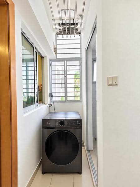 Poshgrove East, 333 East Coast Road, East Coast / Marine Parade, 3 Bedrooms, 1,421 sqft, Condominium For Sale, by Fairos Omar, 500284674 - Service Yard - PropertyGuru.com.sg