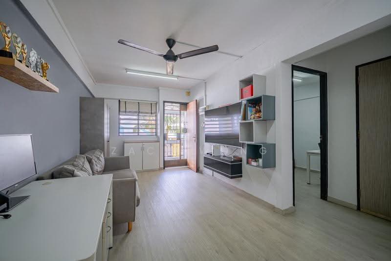 256 Jurong East Street 24, 256 Jurong East Street 24, Boon Lay / Jurong / Tuas, 2 Bedrooms, 721 sqft, HDB Flat For Sale, by Zach Wong, 500284675 - Living Room - PropertyGuru.com.sg