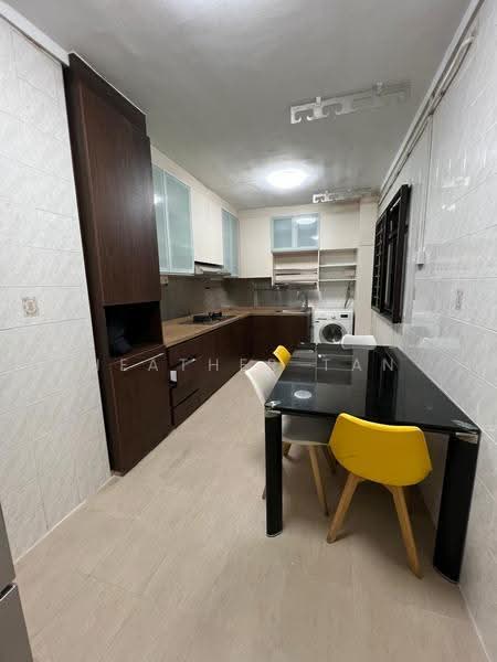 585 Woodlands Drive 16, 585 Woodlands Drive 16, Admiralty / Woodlands, 2 Bedrooms, 1,182 sqft, HDB Flat For Rent, by Heather Tan, 500284702 - Kitchen - PropertyGuru.com.sg