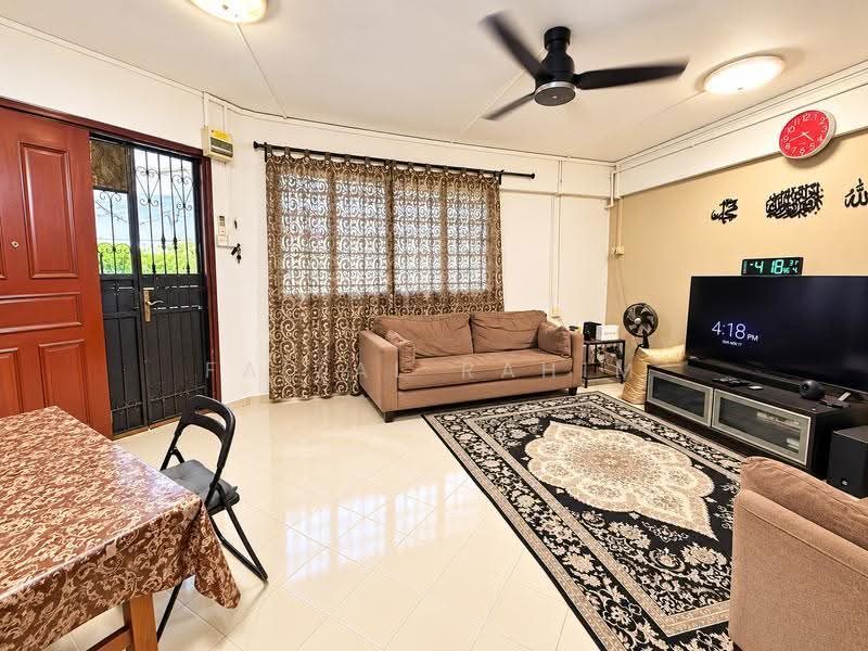 231 Bukit Batok East Avenue 5, 231 Bukit Batok East Avenue 5, Dairy Farm / Bukit Panjang / Choa Chu Kang, 2 Bedrooms, 743 sqft, HDB Flat For Sale, by Faizal Rahim, 500284704 - Living Room - PropertyGuru.com.sg