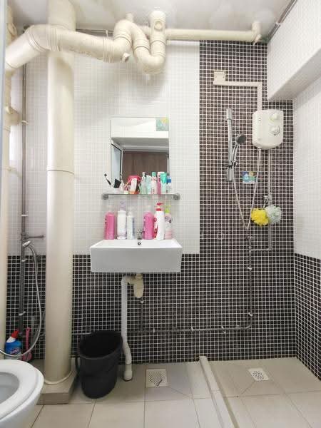 689B Choa Chu Kang Drive, 689B Choa Chu Kang Drive, Dairy Farm / Bukit Panjang / Choa Chu Kang, Room Rental, 150 sqft, HDB Flat For Rent, by Kevin Ho, 500284720 - Bathroom - PropertyGuru.com.sg