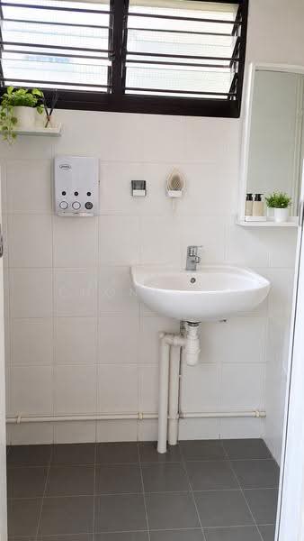 805 Yishun Ring Road, 805 Yishun Ring Road, Sembawang / Yishun, 3 Bedrooms, 904 sqft, HDB Flat For Sale, by Denyse Chong 张芸珊, 500284728 - Bathroom - PropertyGuru.com.sg