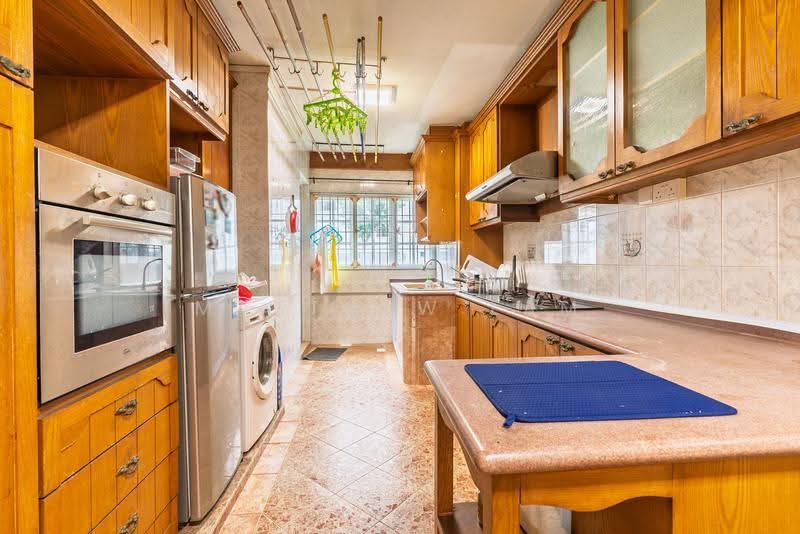 141 Tampines Street 12, 141 Tampines Street 12, Pasir Ris / Tampines, 3 Bedrooms, 1,141 sqft, HDB Flat For Sale, by Matthew Lam, 500284739 - Kitchen - PropertyGuru.com.sg