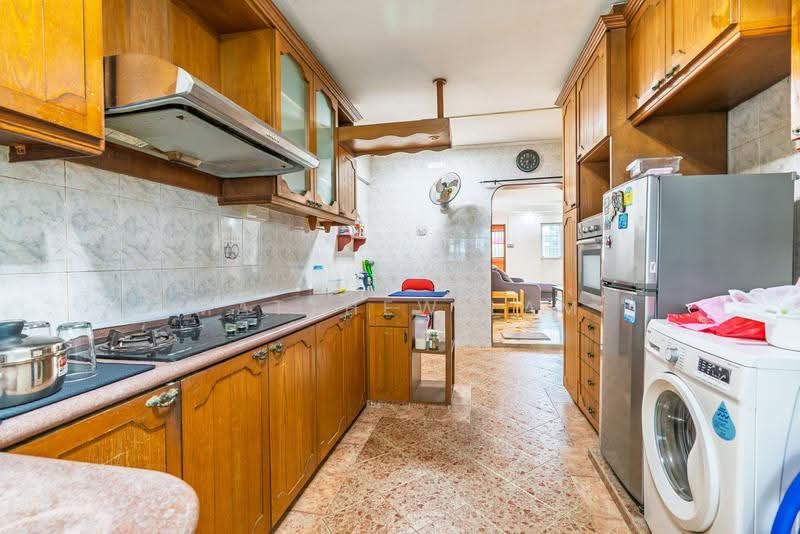 141 Tampines Street 12, 141 Tampines Street 12, Pasir Ris / Tampines, 3 Bedrooms, 1,141 sqft, HDB Flat For Sale, by Matthew Lam, 500284739 - Kitchen - PropertyGuru.com.sg