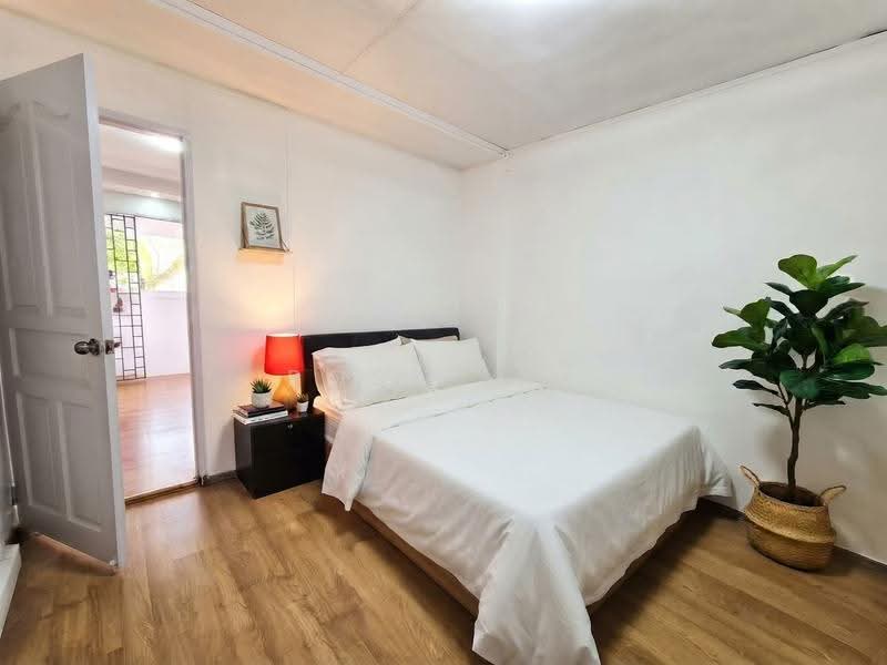 303 Bukit Batok Street 31, 303 Bukit Batok Street 31, Dairy Farm / Bukit Panjang / Choa Chu Kang, 3 Bedrooms, 904 sqft, HDB Flat For Rent, by Rose Lim, 500284752 - Bedroom - PropertyGuru.com.sg