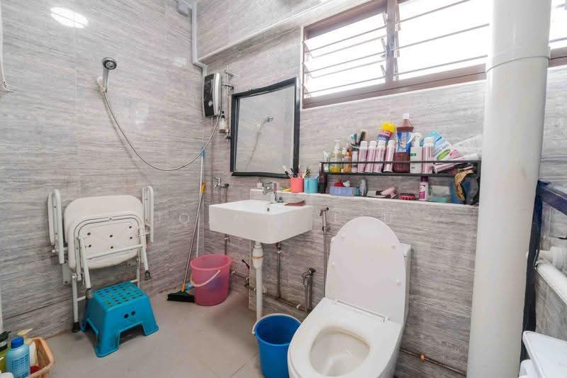 873 Woodlands Street 81, 873 Woodlands Street 81, Admiralty / Woodlands, 3 Bedrooms, 1,238 sqft, HDB Flat For Sale, by Joanne Lau, 500284758 - Bathroom - PropertyGuru.com.sg