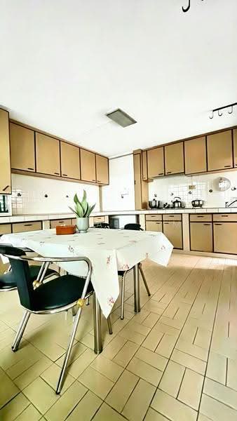 109 Mcnair Road, 109 Mcnair Road, Balestier / Toa Payoh, 3 Bedrooms, 1,302 sqft, HDB Flat For Sale, by Renae Sim, 500284764 - Kitchen - PropertyGuru.com.sg