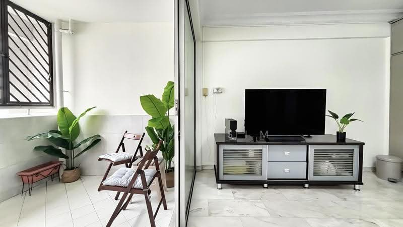 109 Mcnair Road, 109 Mcnair Road, Balestier / Toa Payoh, 3 Bedrooms, 1,302 sqft, HDB Flat For Sale, by Renae Sim, 500284764 - Living Room - PropertyGuru.com.sg