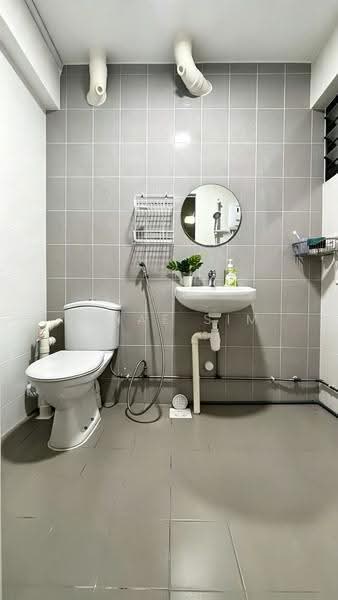 109 Mcnair Road, 109 Mcnair Road, Balestier / Toa Payoh, 3 Bedrooms, 1,302 sqft, HDB Flat For Sale, by Renae Sim, 500284764 - Bathroom - PropertyGuru.com.sg