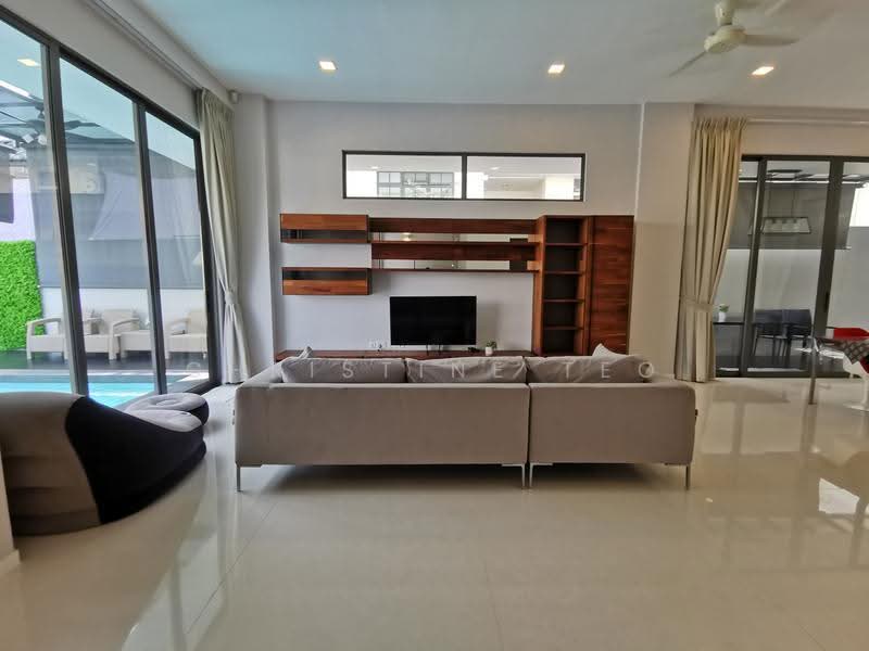 Serangoon Garden Estate, 4A Berwick Drive, Hougang / Punggol / Sengkang, 5 Bedrooms, 4,300 sqft, Semi-Detached House For Rent, by Christine Teo, 500284773 - Living Room - PropertyGuru.com.sg