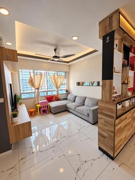 18B MacPherson Residency, 18B Circuit Road, Macpherson / Potong Pasir, 3 Bedrooms, 1,001 sqft, HDB Flat For Sale, by Jay Ng, 500284774 - Living Room - PropertyGuru.com.sg