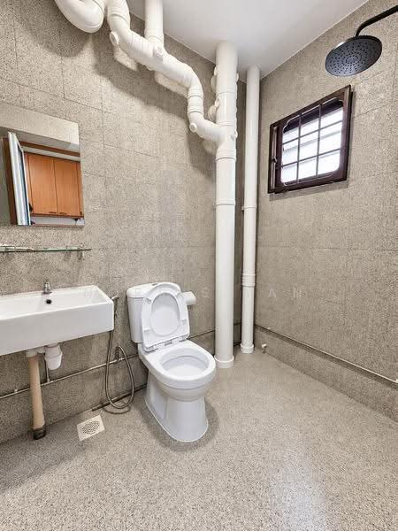 661B Jurong West Street 64, 661B Jurong West Street 64, Boon Lay / Jurong / Tuas, 3 Bedrooms, 980 sqft, HDB Flat For Sale, by Norris Tan, 500284784 - Bathroom - PropertyGuru.com.sg