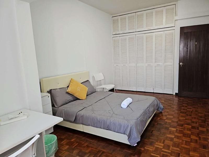 Ridgewood Condominium, 1 Ridgewood Close, Tanglin / Holland / Bukit Timah, 5 Bedrooms, 1,744 sqft, Condominium For Rent, by Lawrence See, 500284788 - Bedroom - PropertyGuru.com.sg