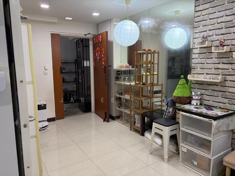 256A Sumang Walk, 256A Sumang Walk, Hougang / Punggol / Sengkang, 1 Bedroom, 506 sqft, HDB Flat For Sale, by Jasleen Yeo, 500284793 - Living Room - PropertyGuru.com.sg