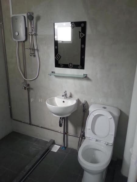 630 Yishun Street 61, 630 Yishun Street 61, Sembawang / Yishun, Room Rental, 100 sqft, HDB Flat For Rent, by Philip Tay, 500284801 - Bathroom - PropertyGuru.com.sg