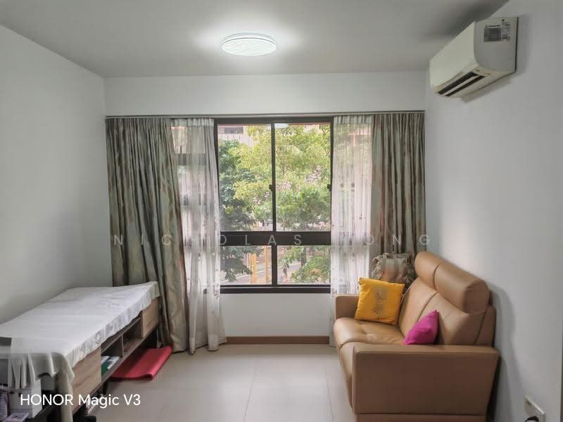 468A Bukit Batok West Avenue 9, 468A Bukit Batok West Avenue 9, Dairy Farm / Bukit Panjang / Choa Chu Kang, 1 Bedroom, 506 sqft, HDB Flat For Rent, by Nicholas Fong, 500284805 - Living Room - PropertyGuru.com.sg