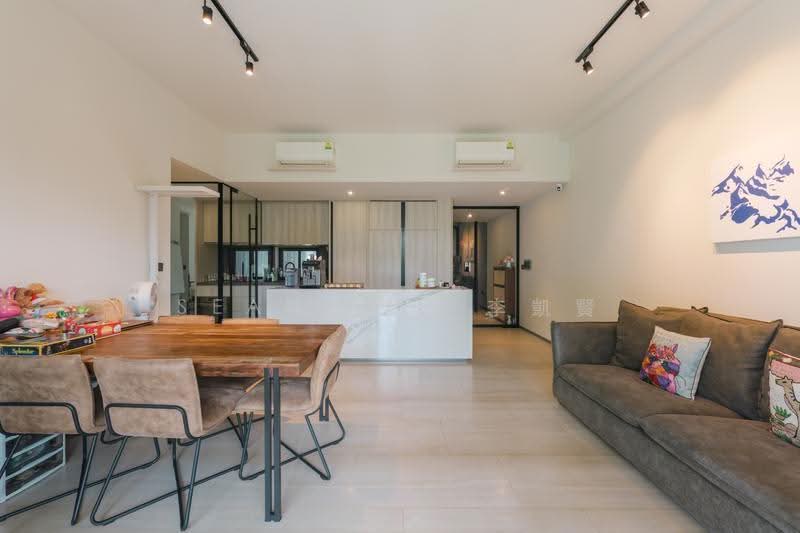 The Hyde, 11 Balmoral Road, Tanglin / Holland / Bukit Timah, 3 Bedrooms, 1,249 sqft, Condominium For Sale, by Sean Lee 李凱賢, 500284806 - Living Room - PropertyGuru.com.sg